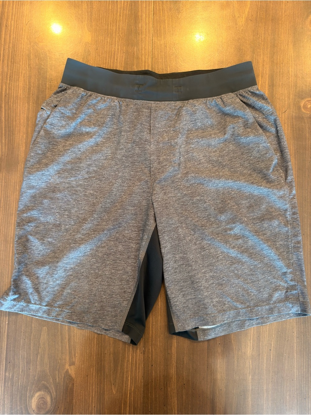 lululemon athletica T.H.E. Shorts 9” Heather Gray M